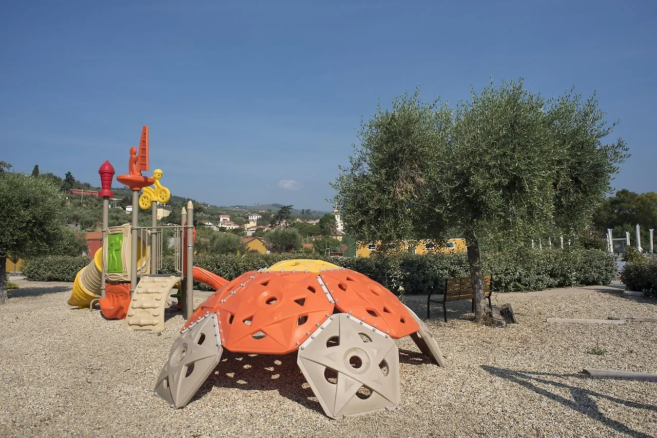 Ferienhaus ReBi Village Imperia Italien